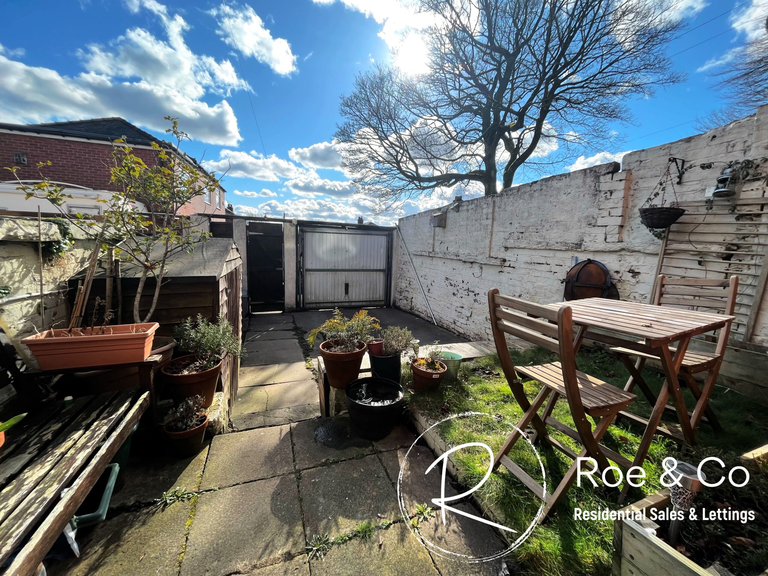 Abbotsford Road, Bolton, BL1 Roe & Co