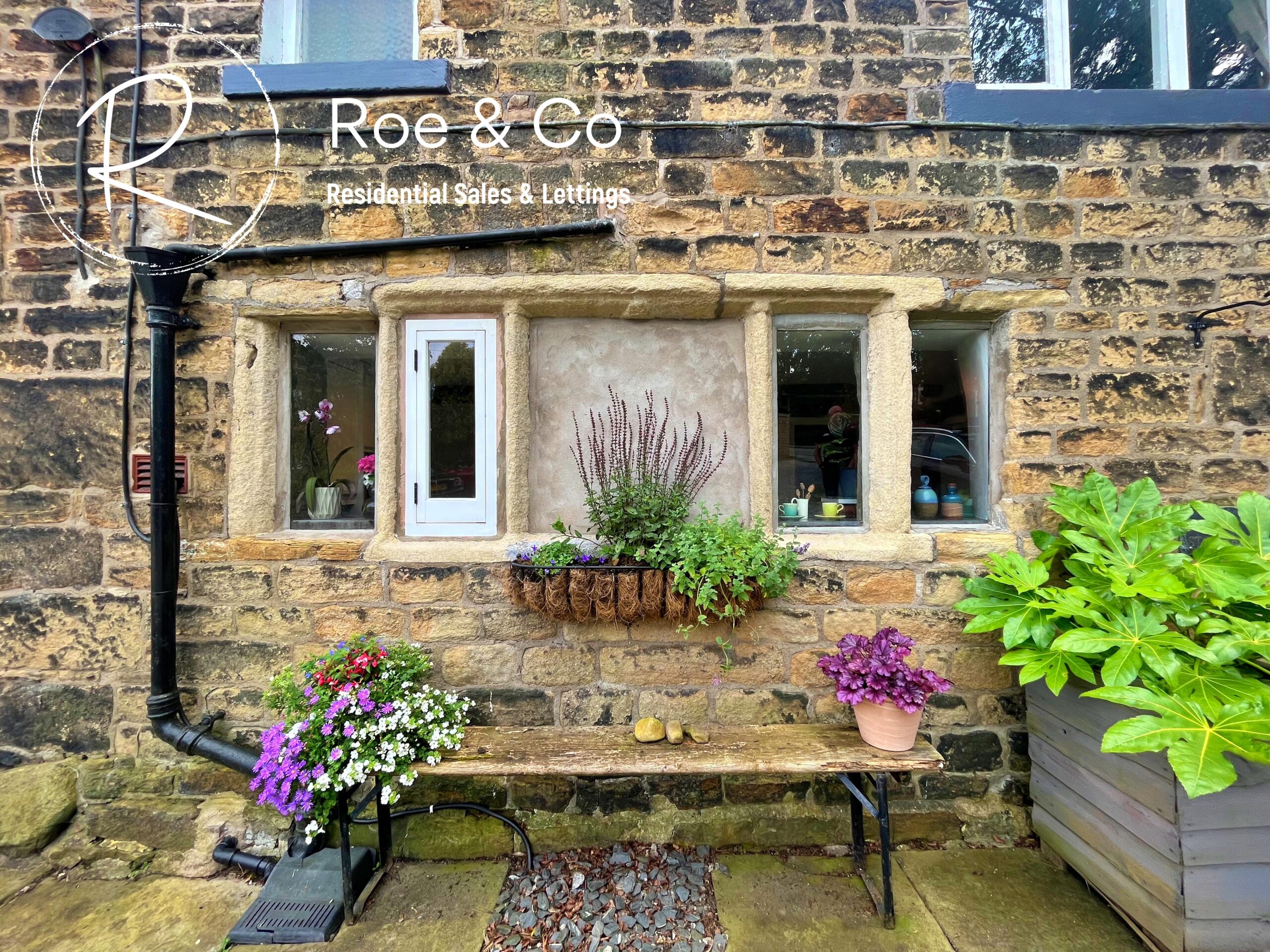 Chapeltown Road, Bromley Cross, BL7 Roe & Co