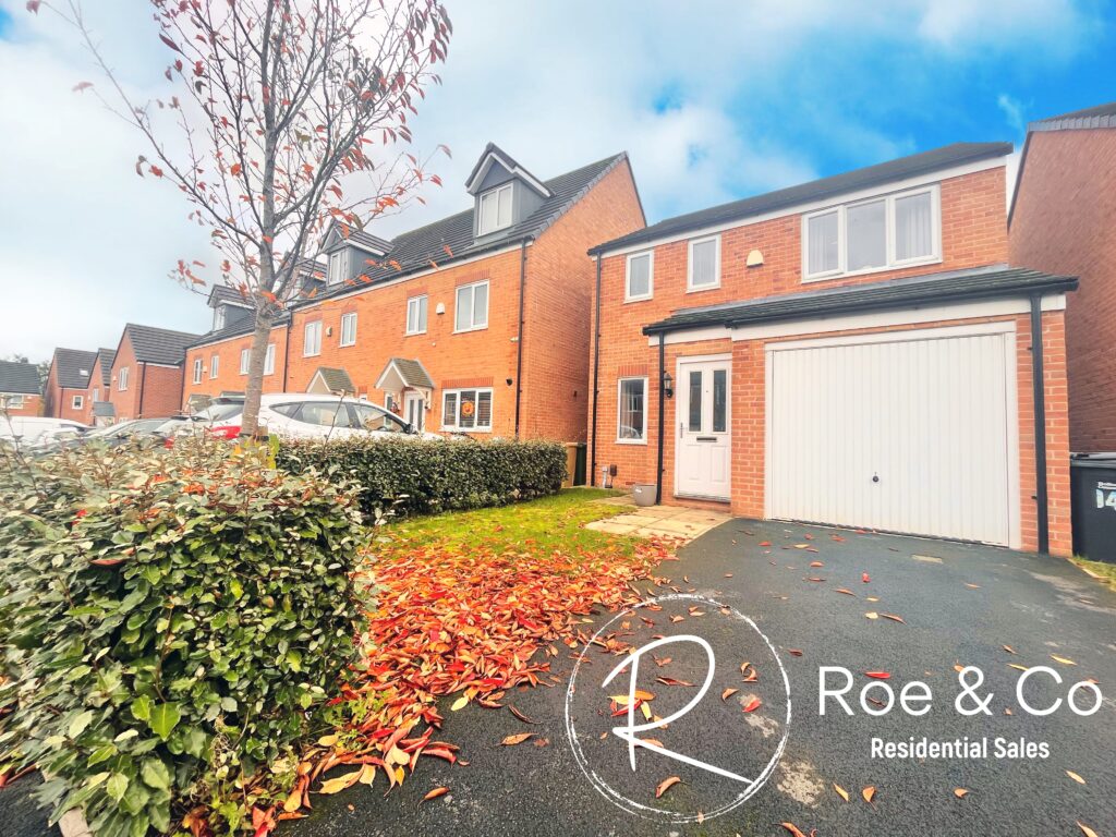 Foxhunter Close, Lostock, Bolton, BL6 4GR Roe & Co